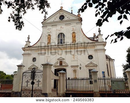 Nesvizh, Belarus - July 13, 2018: Corpus Christi Church, An Architectural Monument Of Early Baroque