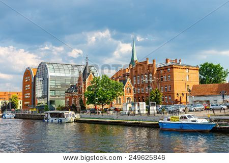 Bydgoszcz, Poland, May 31, 2018: The Waterfront On The River Brda With Beautiful Architecture In Byd