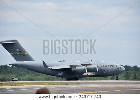 Chicopee, Ma - Jul 14: C-17 Globemaster Iii At The 2018 Great New England Airshow At Westover Air Re