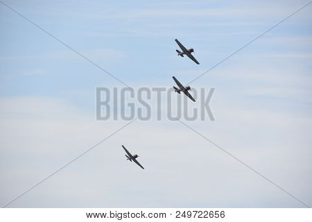 Chicopee, Ma - Jul 14: Geico Skytypers At The 2018 Great New England Airshow At Westover Air Reserve