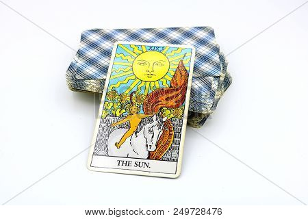 Bangkok Thailand - June 14, The Sun And Two Of Cups, Illustrative Editorial Rider Waite Tarot Cards 
