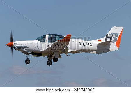 Raf Fairford, Gloucestershire, Uk - July 10, 2014: Grob Aerospace G-120tp Training Aircraft D-etpg.