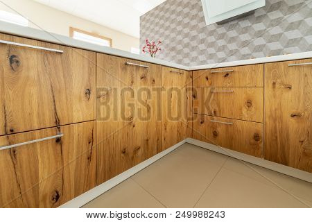 Design Of Kitchen Cabinets From Solid Wood