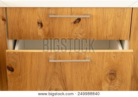 Design Of Kitchen Cabinets From Solid Wood