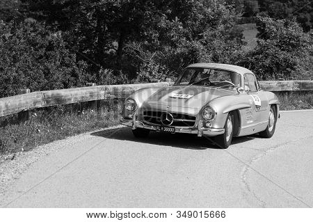 Pesaro Colle San Bartolo , Italy - May 17 - 2018 : Mercedes-benz 300 Sl CoupÉ (w198) 1955 On An Old 