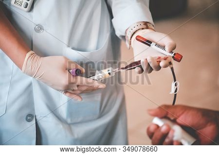Donating Blood For Transfusions : Blood Donation And Blood Donor,  Hemolytic Transfusion Bank Concep