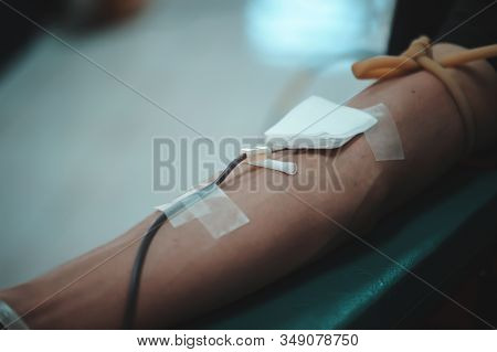 Donating Blood For Transfusions : Blood Donation And Blood Donor,  Hemolytic Transfusion Bank Concep