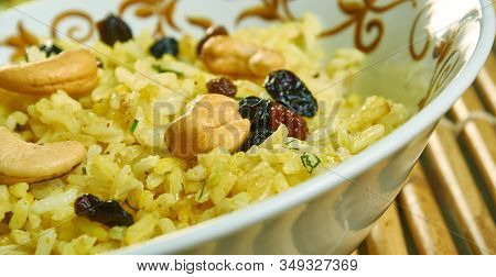 Mangalorean Biryani, Pot Mangalore Style Biryani Made With Mixed Veggies.