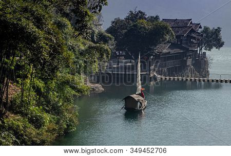 Yichang, Hubei / China - Dec 25 2019:  The Actress Wear The Chinese Traditional For Show The Traditi