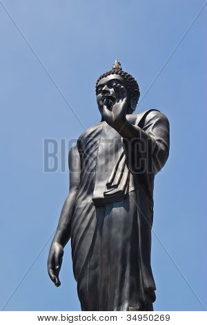 Näytä Buddhan patsas Thaimaassa