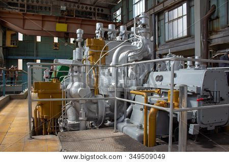 Inside An Old Oil Powered Power Station