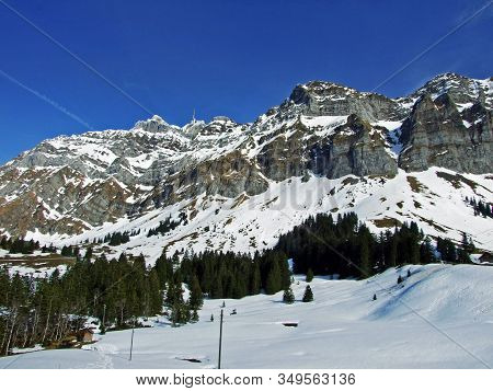 The Beautiful And Dominant Alpine Peak Of Säntis (santis Or Saentis) In Alpstein Mountain Range - Ca