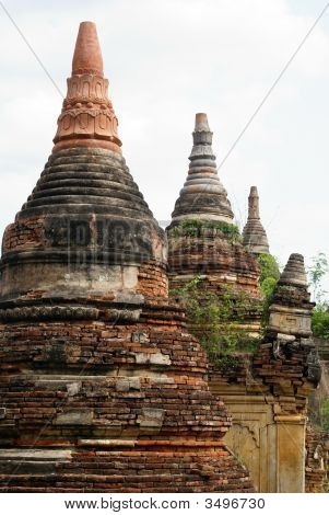 Stupas de ladrillo