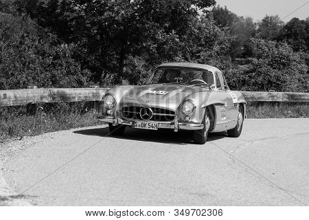 Pesaro Colle San Bartolo , Italy - May 17 - 2018 : Mercedes-benz 300 Sl CoupÉ (w198) 1955 On An Old 