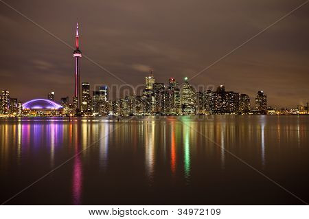Skyline von Toronto bei Nacht