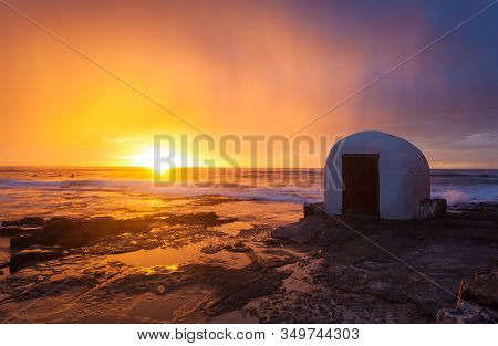 Beuatiful Sunrise At The Iconic Landmark Pumphouse At The Cowrie Hole In Newcastle Nsw Australia