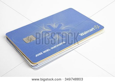 Vidalia, Georgia / Usa - June 29, 2019: A Close-up Studio Shot Of The Walmart Credit Card Set On A P