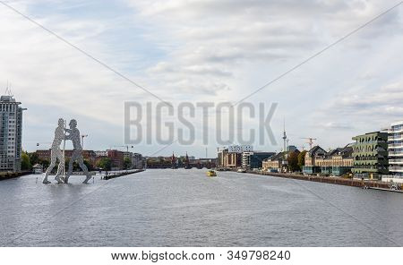Berlin, Germany- October 6, 2019: View Of The Oberbaunum Bridge And Tv Tower And The Spree River Fro