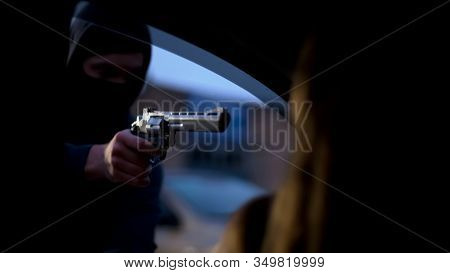 Aggressive Bandit Stealing Car, Threatening Female Victim With Handgun, Crime