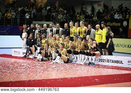 Istanbul, Turkey - September 05, 2021: Vakifbank Celebrating The Win Of Vakifbank Vs Eczacibasi Cham