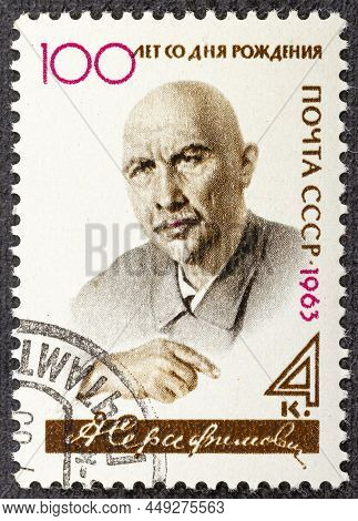 Ussr - Circa 1963: Stamp Printed In Ussr, Shows Portrait Of Writer Alexander Serafimovich.