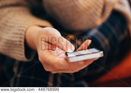 Fomo, Fear Of Missing Out On Information, Events Or Experiences Makes People Use Their Smartphones M