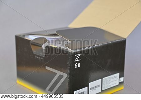 The Nikon Z 6ii Is A High-end Full-frame Mirrorless Interchangeable-lens Camera (milc) Produced By N
