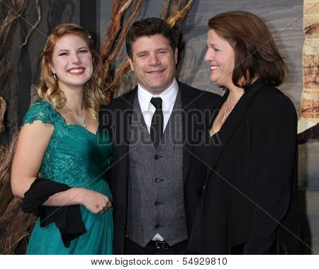 LOS ANGELES - DEC 2:  Alexandra Astin, Sean Astin, Christine Astin at the 