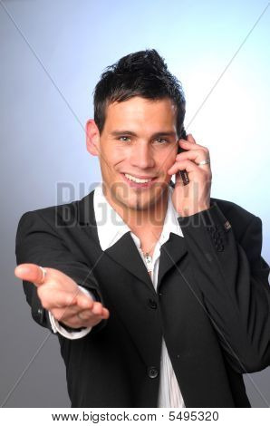 Uomo vestito