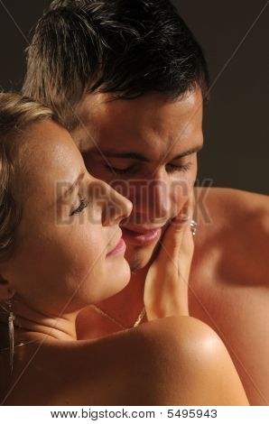 Молодые любящей пары