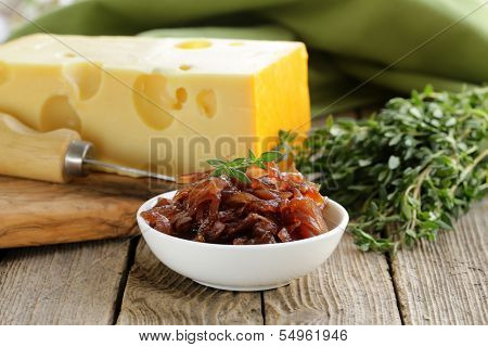 red onion marmalade with thyme French cuisine