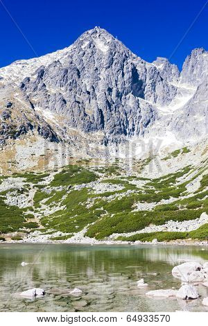 Lomnicky Peak and Skalnate Tarn, Vysoke Tatry (High Tatras), Slovakia