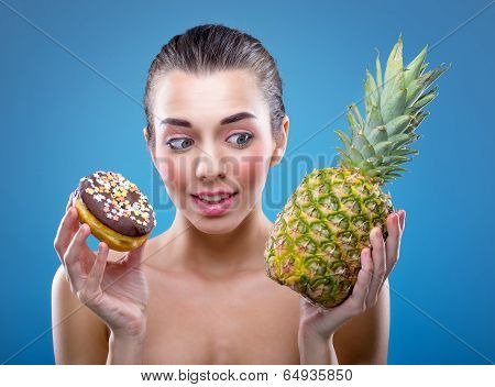 Women's diet. Donut or pineapple ?