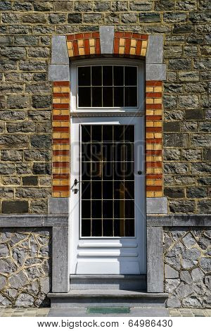 Simple Decoration Of Entrance Door