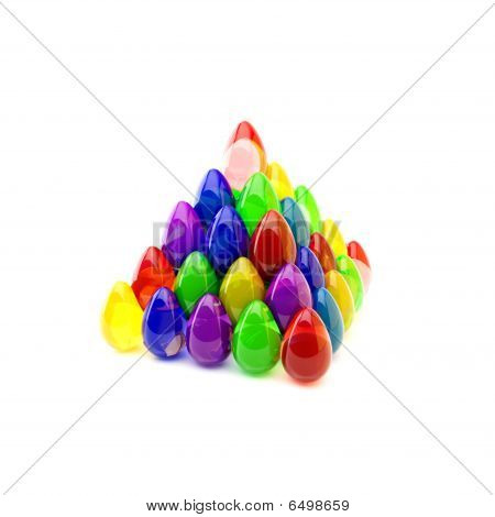 Uova di Pasqua multicolore piramide
