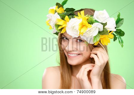 Young beauty woman portrait