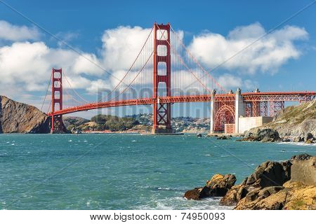 Golgen Gate Bridge.