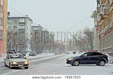 VORKUTA - JANUARY 21: Engels street on January 21, 2013 in Vorkuta