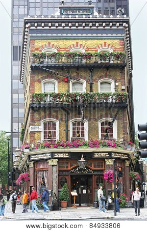 The Albert Pub