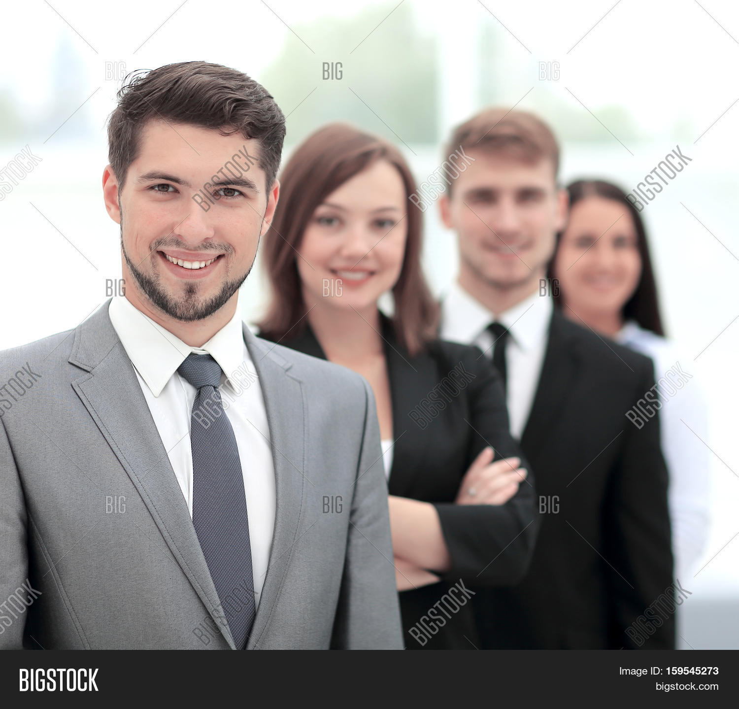 Группа людей в деловой одежде. Участники бизнес сообщества. Бизнес команда. Участники бизнес сообщества. Участники бизнес сообщества.