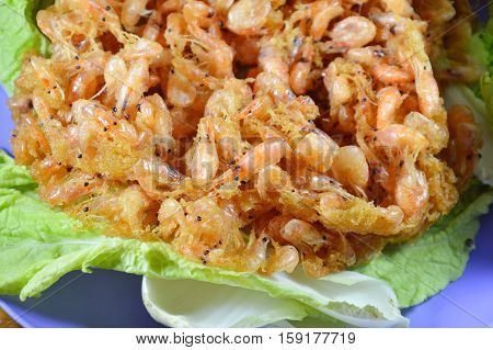 deep fried shrimp in flour and egg  on dish