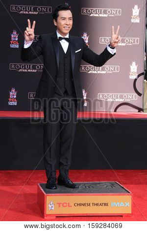 LOS ANGELES - DEC 1:  Donnie Yen at the Donnie Yen Hand And Footprint Ceremony at TCL Chinese Theater IMAX on December 1, 2016 in Los Angeles, CA