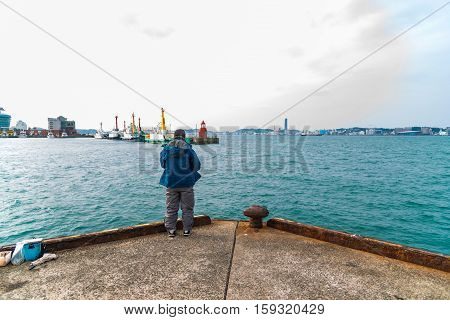 Close up of japanese fisherman fishing in mojiko town kitakyushu fukuoka japan.