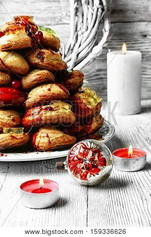Christmas Croquembouche Cake