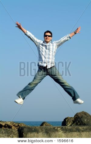 Jeune homme, le ciel
