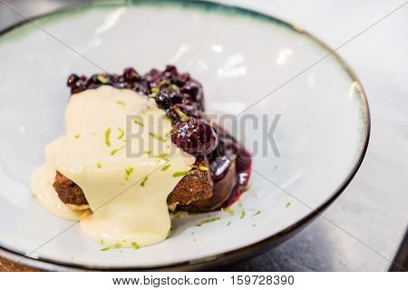 french toast with berry and sauce sabayon