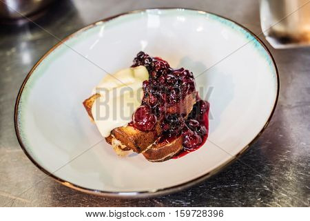 french toast with berry and sauce sabayon