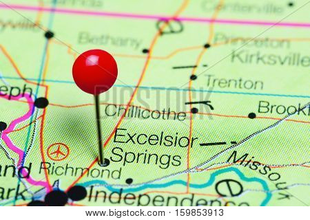 Excelsior Springs pinned on a map of Missouri, USA