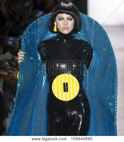Jeremy Scott - Spring 2017 Collection