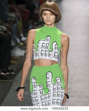Jeremy Scott - Spring 2017 Collection